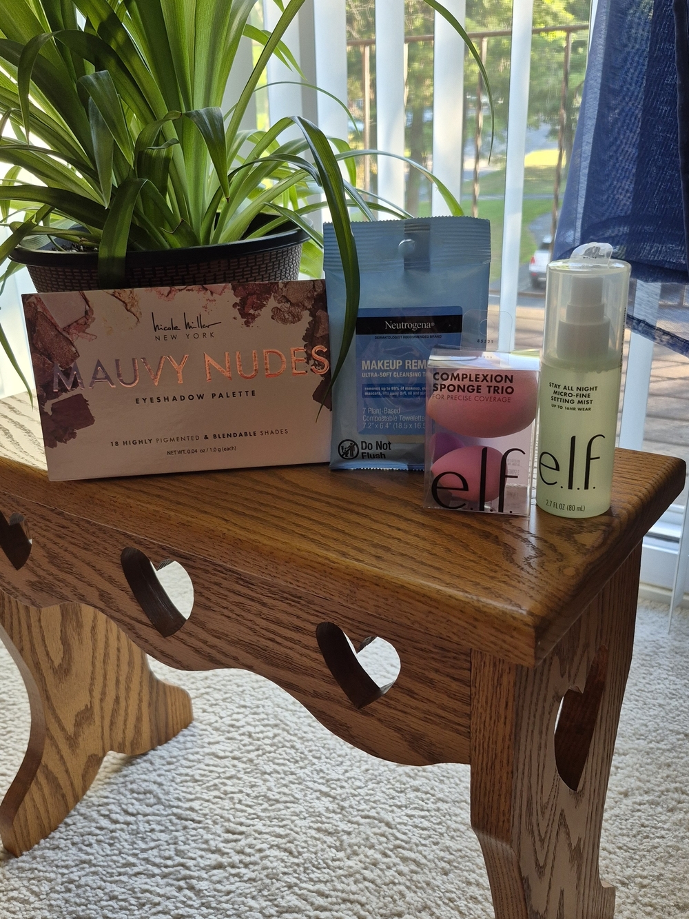 Makeup Bundle. E.L.F. sponge Trio And Setting Spray, Nicole Miller Nude Eyshadow